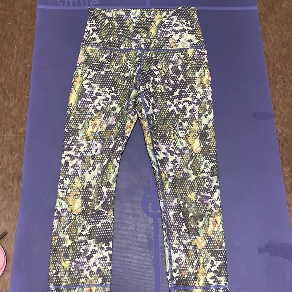 Lululemon capri leggings